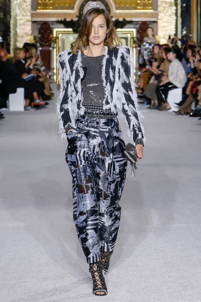 Look 9